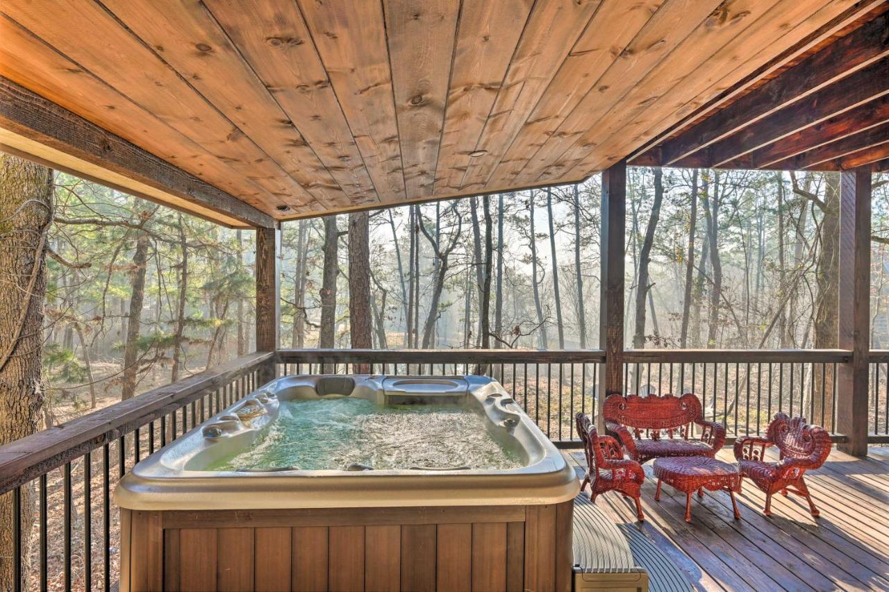 Tudor-Style Broken Bow Cottage With Hot Tub And Decks! Stephens Gap ภายนอก รูปภาพ